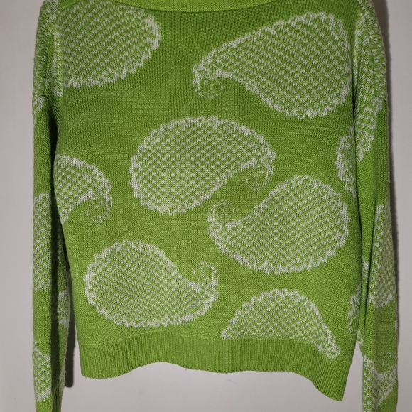 Shein curve sweater - Picture 3 of 5
